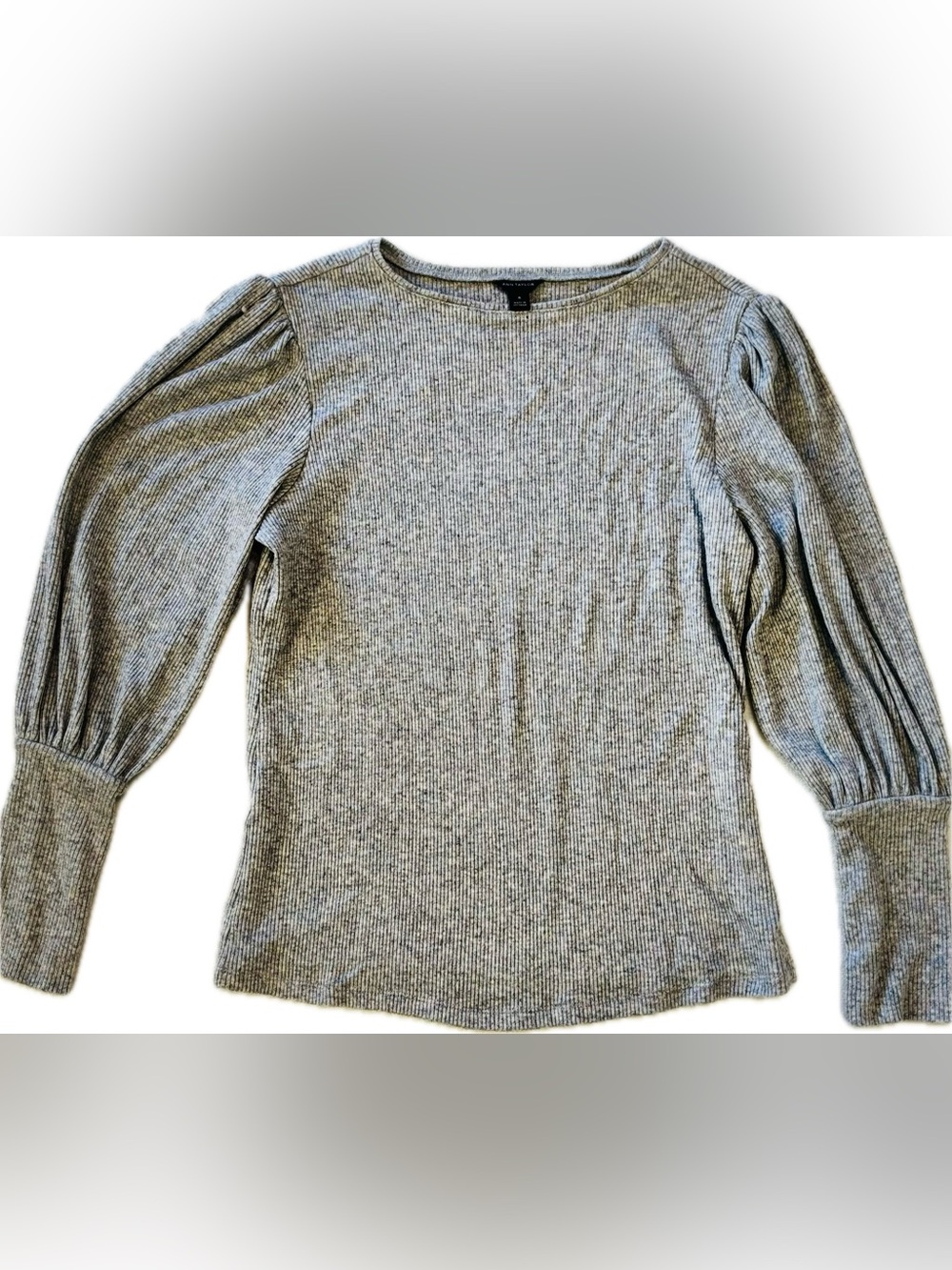 Ann Taylor Ribbed Casual Sweater- NWOT- Meduim